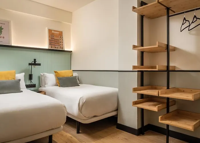 Hotel Bypillow Irala 2*