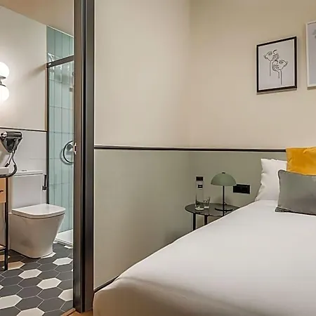 Hotel Bypillow Irala
