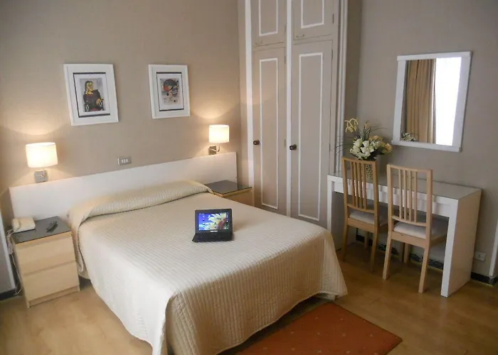 Hotel Bypillow Irala 2*