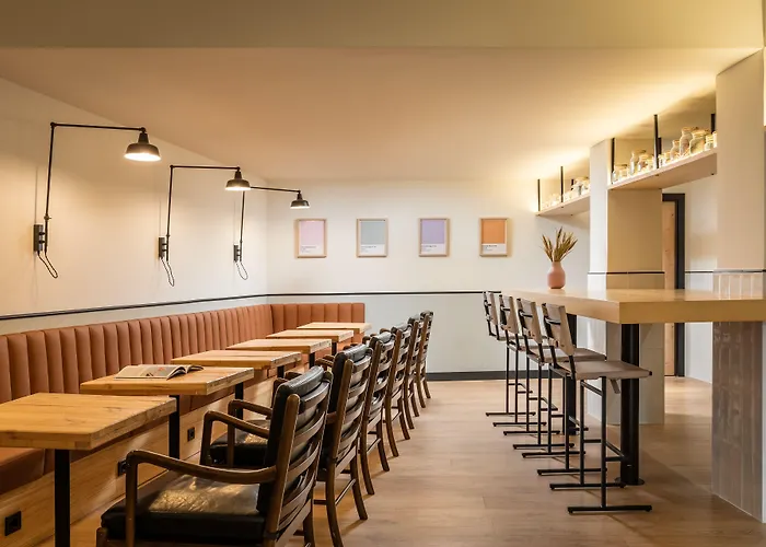 Bypillow Irala Hotel